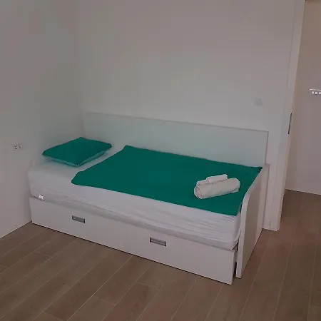 C2 * Sućuraj